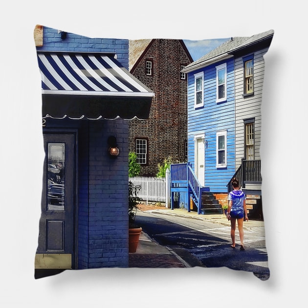 Annapolis MD - Strolling Along Pinkney Street Pillow by SusanSavad