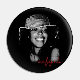 Aaliyah - Vintage 80s Pin