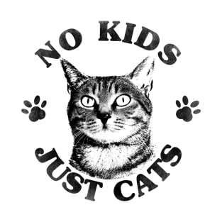 No kids, just cats vintage circle design T-Shirt