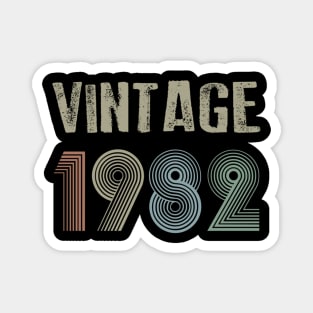 Vintage 1982 38th Birthday Gift Men Women Magnet