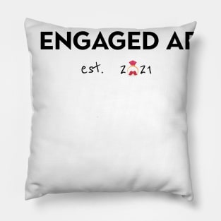 I Got Engaged af Pillow