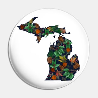 Michigan Holly Berries and Leaves | Folk Art Christmas Pin