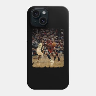 Michael Jordan vs Gary Payton in The 1996 NBA Finals Phone Case