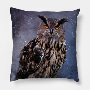 Eagle owl Pillow