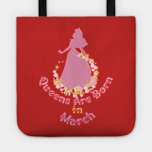 Queens Birthday in March Vintage  Essential Birthday Gift T-Shirt Tote