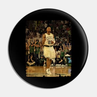 Ray Allen - Vintage Design Of Basketball Pin