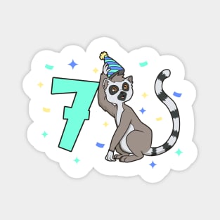 I am 7 with lemur - kids birthday 7 years old Magnet