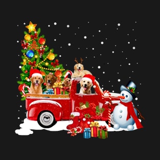 Retriever Dog Christmas On Red Car Truck with Xmas T-Shirt T-Shirt