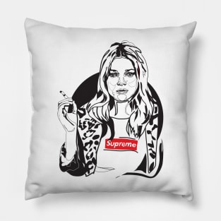 Kate reigns Supreme Pillow