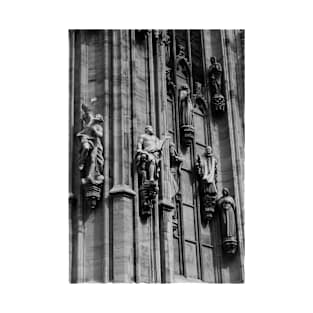 Duomo Statues, Milan, Italy 2011 T-Shirt