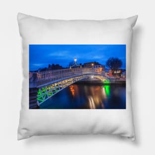 The Ha'penny Bridge By Night Pillow