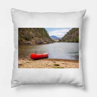 Canoe on the 'Bidgee Pillow