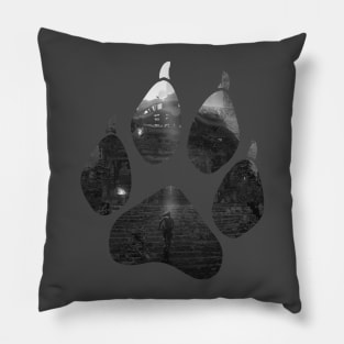 Tomb Raider - Gate Pillow