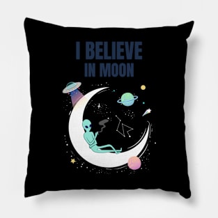 i believe in moon Pillow