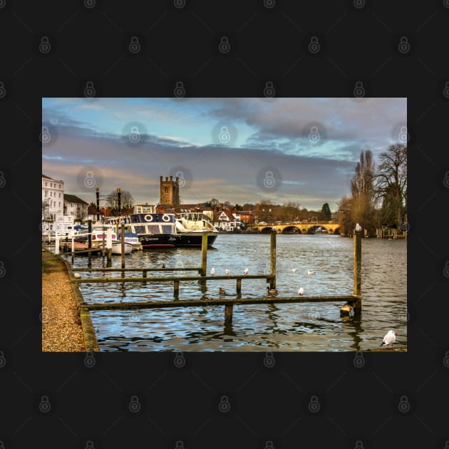 Henley on Thames Riverside in Oxfordshire by IanWL