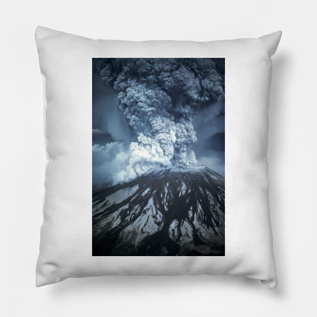 Mount St Helens erupting, May 1980 (E380/0784) Pillow by SciencePhoto