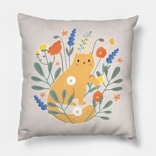 Red cat in the garden Pillow