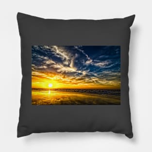 Sunrise over Amelia Pillow