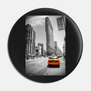 Flatiron New York & Yellow Taxi Pin