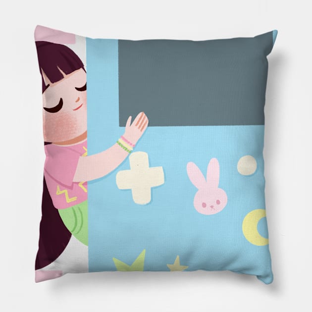 Gamer Girl Pillow by Lobomaravilha