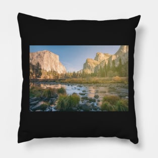 Yosemite Valley at Merced Pillow