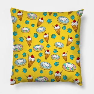 Cute cats eating desserts pattern Pillow