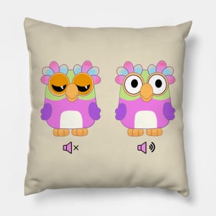 chattering owl Pillow