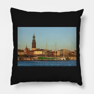 Michel, Rickmer Rickmers, Cap San Diego, ship, Elbe, harbor, evening, Hamburg, sailing ship, windjammer Pillow