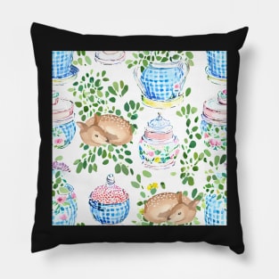 Deer and chinoiserie jars seamless pattern Pillow