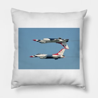 US Air Force Thunderbirds F-16 Fighting Falcons Pillow