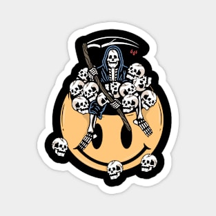 Smile and skull Magnet