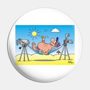 journalist on vacation Pin