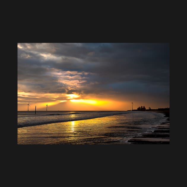 Daybreak on Cambois beach by Violaman