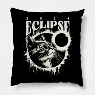 Total Solar Eclipse 2024 // Vintage Eclipse Lover Pillow