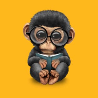 Cute Baby Chimpanzee Reading a Book T-Shirt