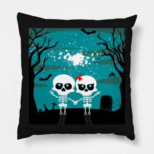 Spooky couple at night Pillow