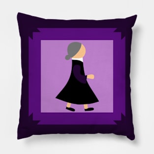 Judge Sue with purple Pillow