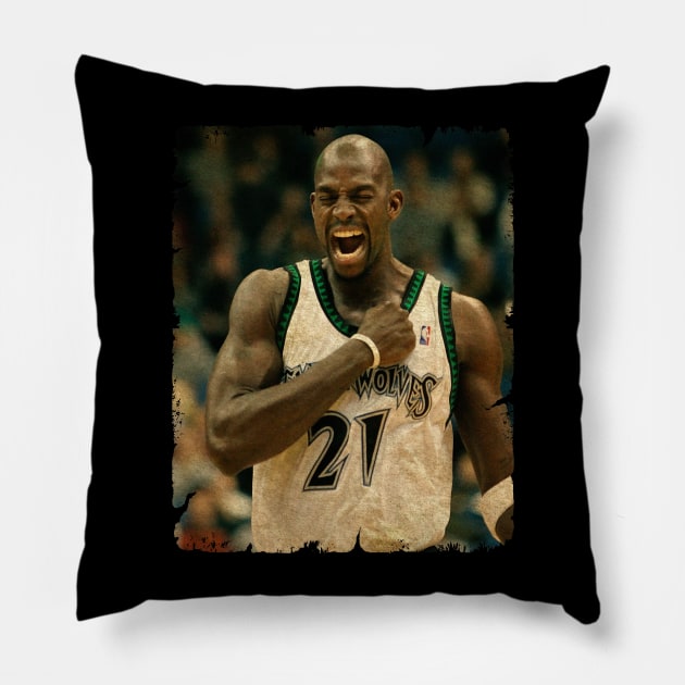 The Kid - Kevin Garnett Pillow by Wendyshopart