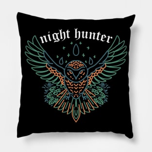 night hunter Pillow