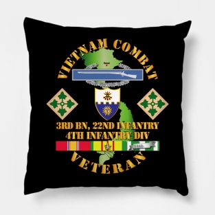 Vietnam Combat Infantry Veteran w 3rd Bn 22nd Inf - 4th ID SSI Pillow