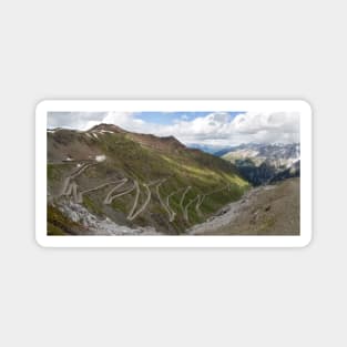 Curves of Stelvio Pass Magnet