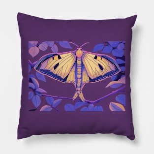 chinese moon moth Pillow