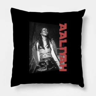 aaliyah tomboy style Pillow