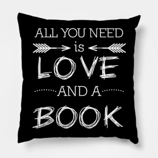 All you need is love and a book #2 Pillow