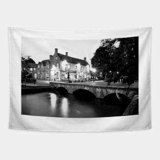 Kingsbridge Inn Bourton on the Water Cotswolds Gloucestershire Tapestry