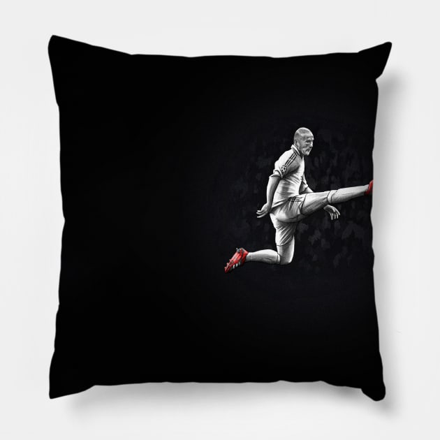 Zinedine Zidane - Real Madrid Football Artwork Pillow by barrymasterson