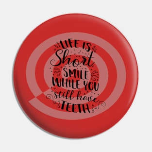 Smile Pin