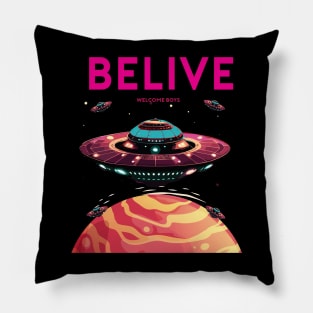 Belive ufo alien Pillow