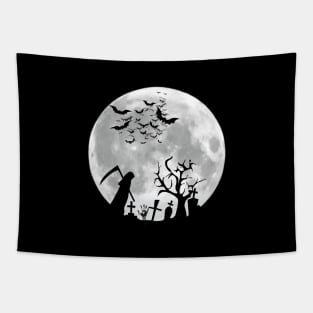 scary halloween moon Tapestry