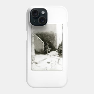 The little girl on the stairs. Phone Case